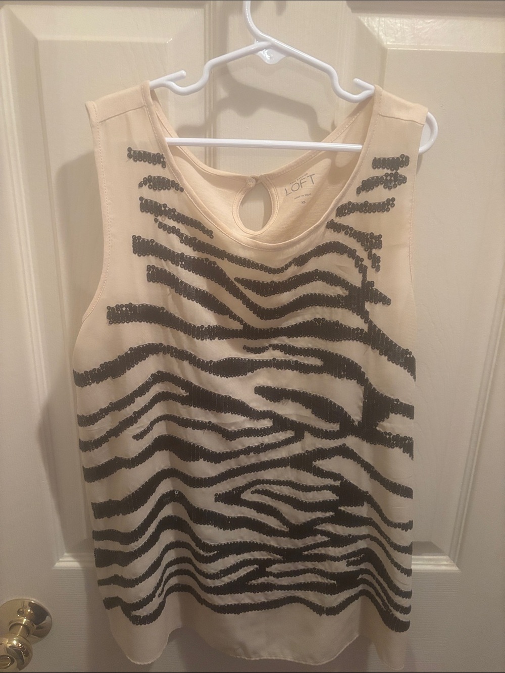 LOFT Cream Sleeveless Zebra Sequin top size xs